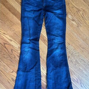 Hudson Y2K Flares 27x36